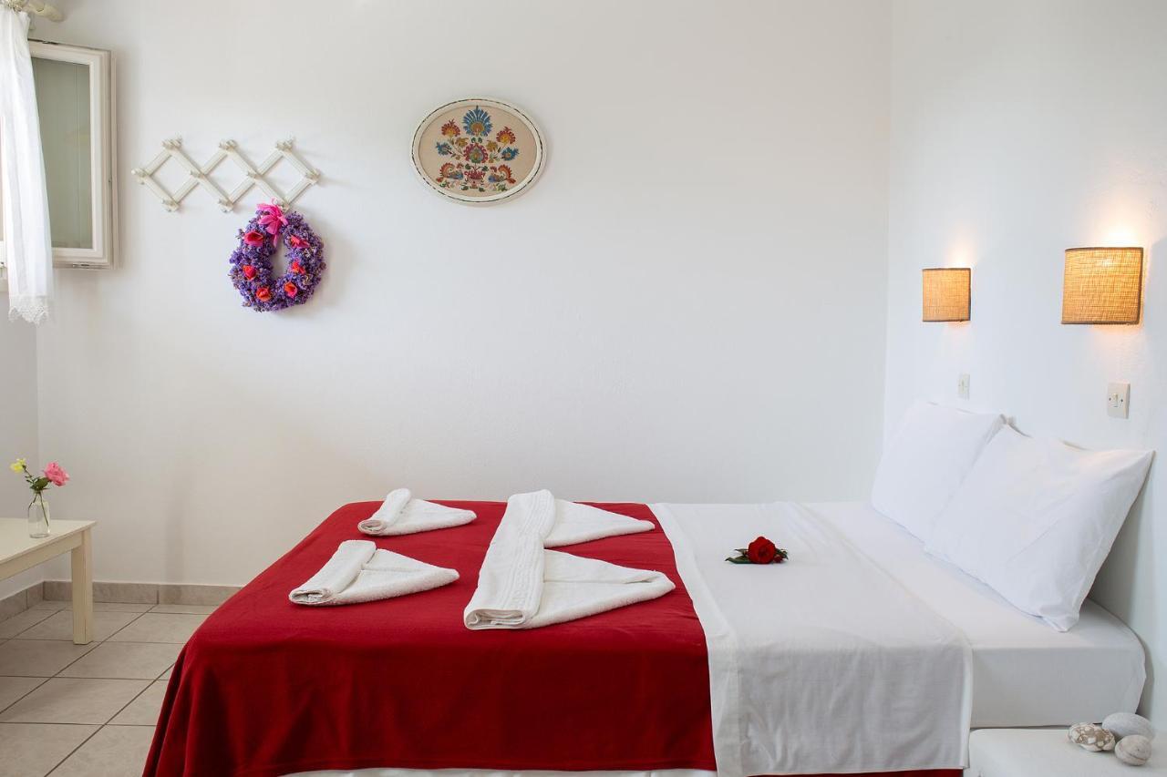 Marili Apartments Studios パラスポロス 部屋 写真